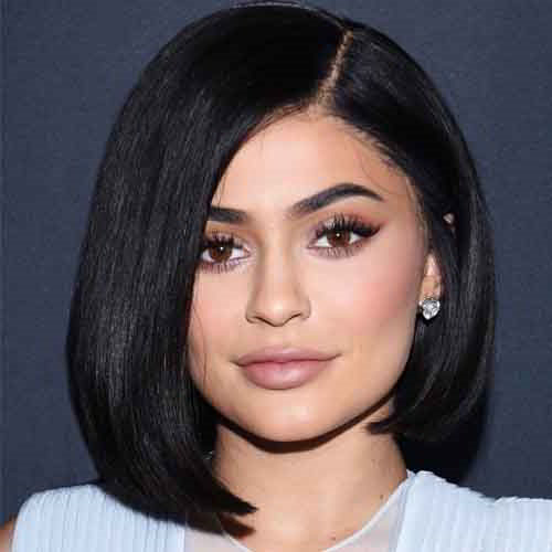 Kylie Jenner sells out a $600 Million Stake in Kylie Cosmetics